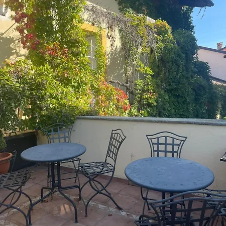 Palazzo Sismonda Bed & Breakfast 3*