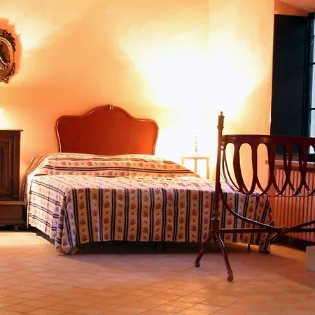 Palazzo Sismonda 住宿加早餐酒店 3*