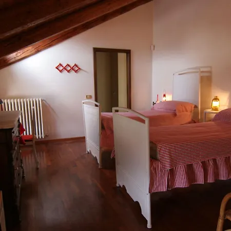 Bed & Breakfast Palazzo Sismonda Corneliano d'Alba