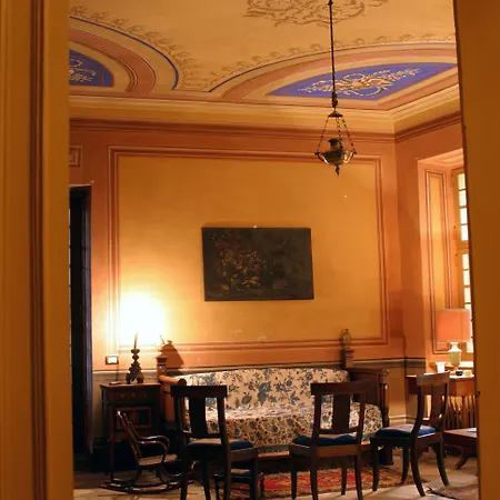 Palazzo Sismonda 3* Corneliano d'Alba