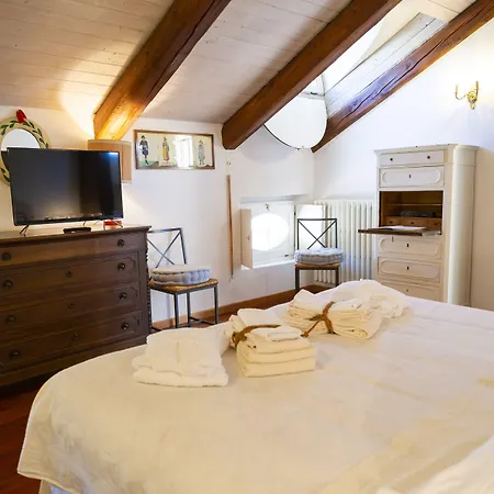 Palazzo Sismonda Oda ve Kahvaltı 3*