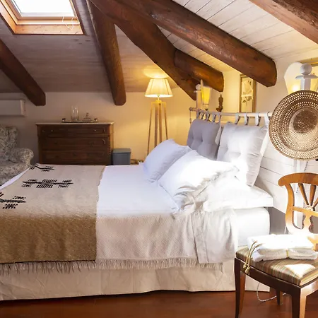 Palazzo Sismonda 住宿加早餐酒店 3*