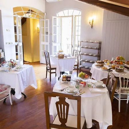 Palazzo Sismonda 3* Corneliano d'Alba