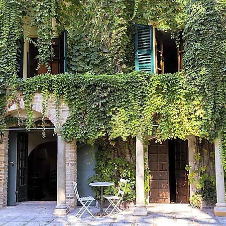 Palazzo Sismonda Frühstückspension 3*