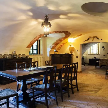 Palazzo Sismonda Corneliano d'Alba