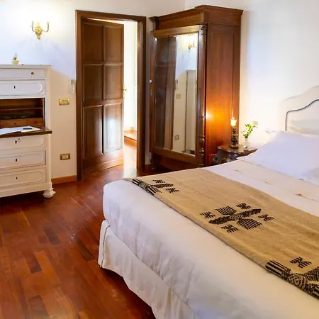 Palazzo Sismonda Bed & Breakfast