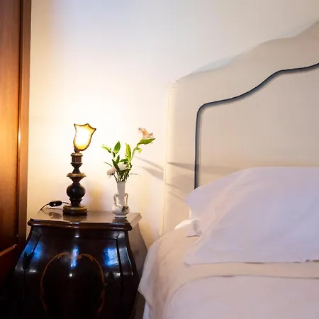 Palazzo Sismonda Oda ve Kahvaltı