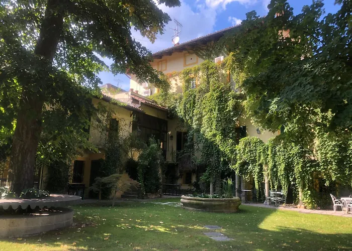 Alojamento de Acomodação e Pequeno-almoço Palazzo Sismonda 3*