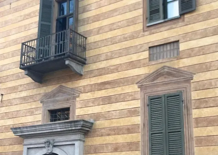Palazzo Sismonda Alojamento de Acomodação e Pequeno-almoço Corneliano d'Alba