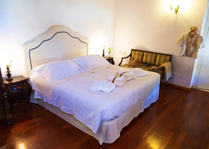 Alojamento de Acomodação e Pequeno-almoço Palazzo Sismonda Corneliano d'Alba