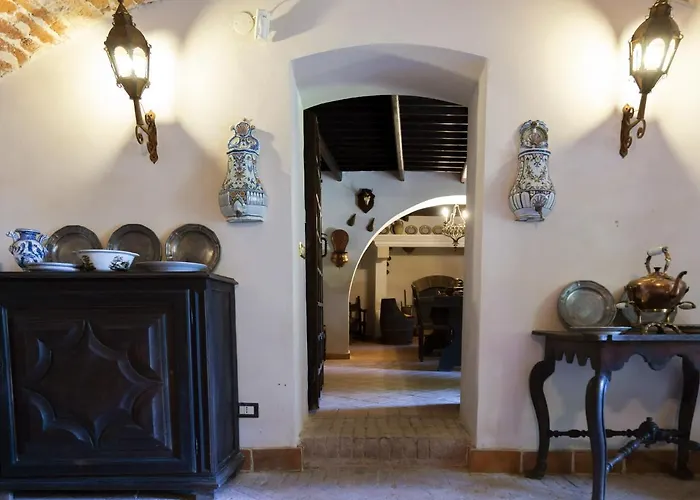 Palazzo Sismonda 3* Corneliano d'Alba