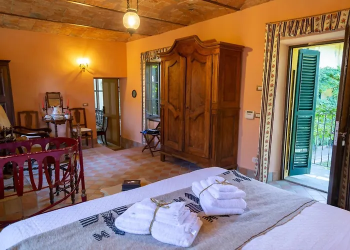 Palazzo Sismonda Alojamento de Acomodação e Pequeno-almoço 3*